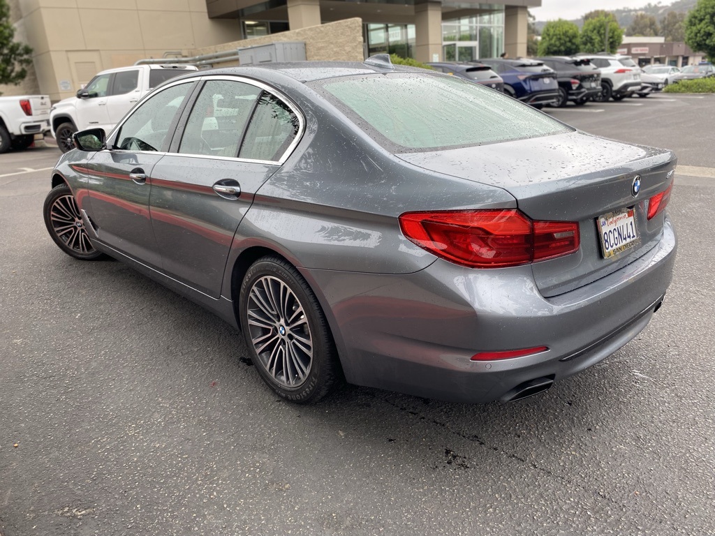2018 Bmw 540i Sedan photo 2