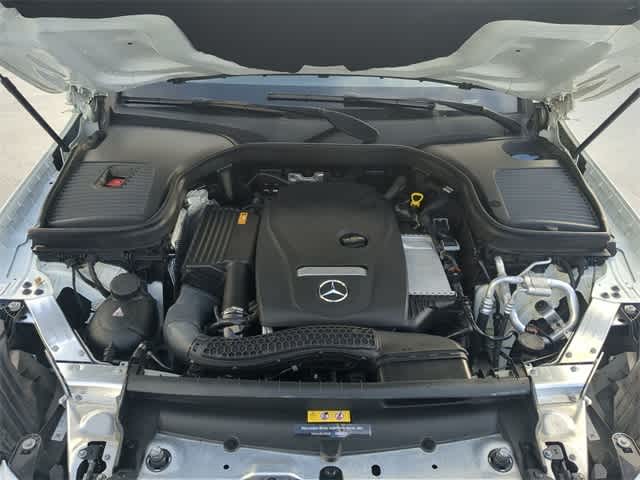 2018 Mercedes Benz GLC 300 4MATIC photo 5