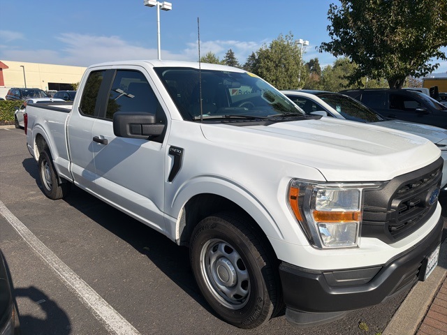 2022 Ford F-150 XL's photo