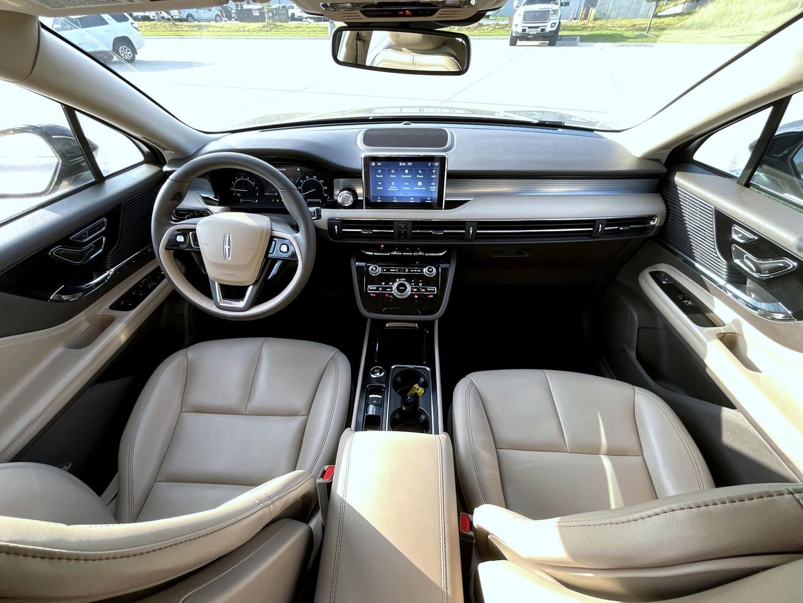 2021 Lincoln Corsair Standard photo 14