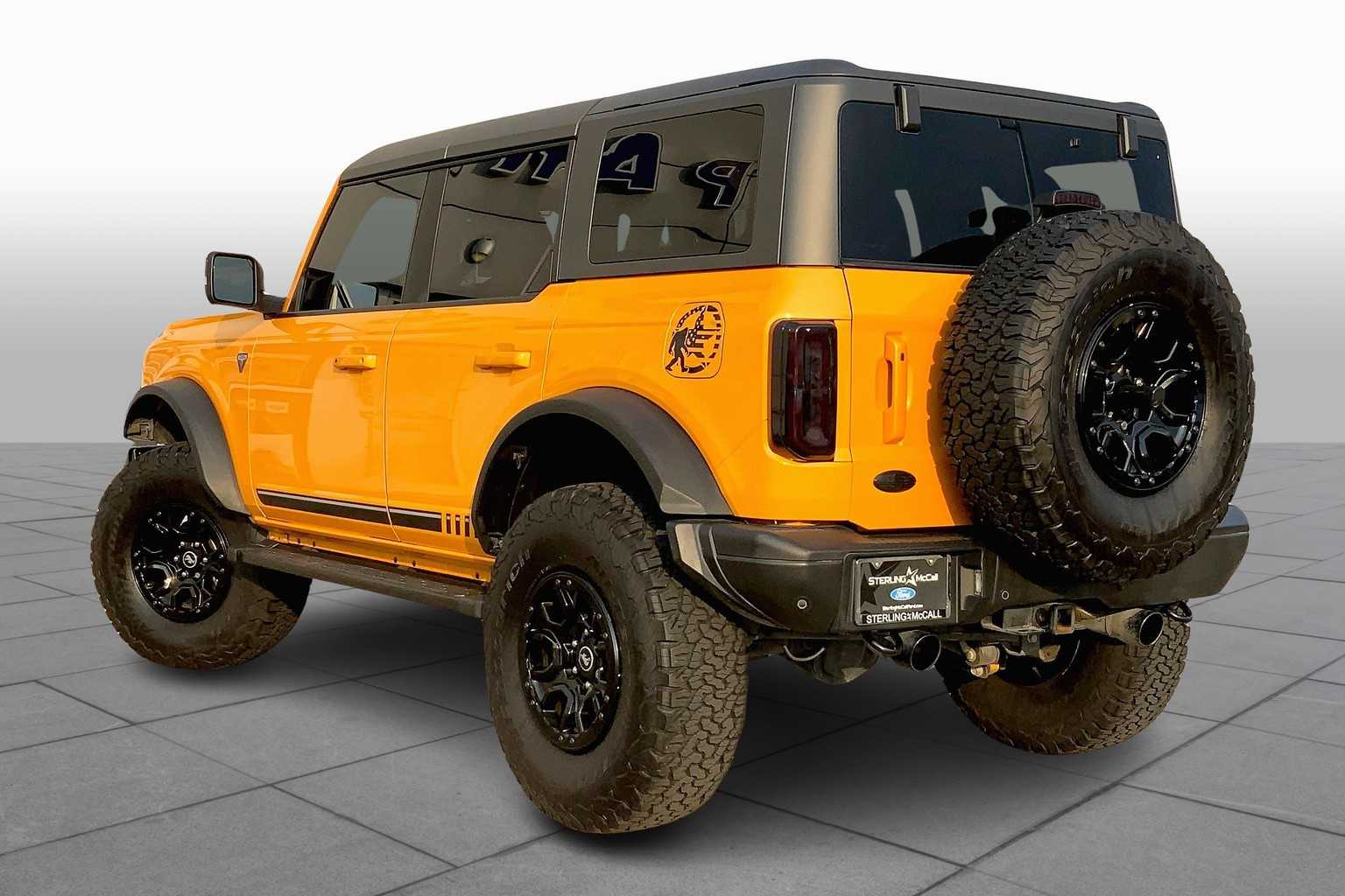 2021 Ford Bronco First Edition photo 22