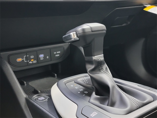 2025 Kia K4 GT-Line photo 24