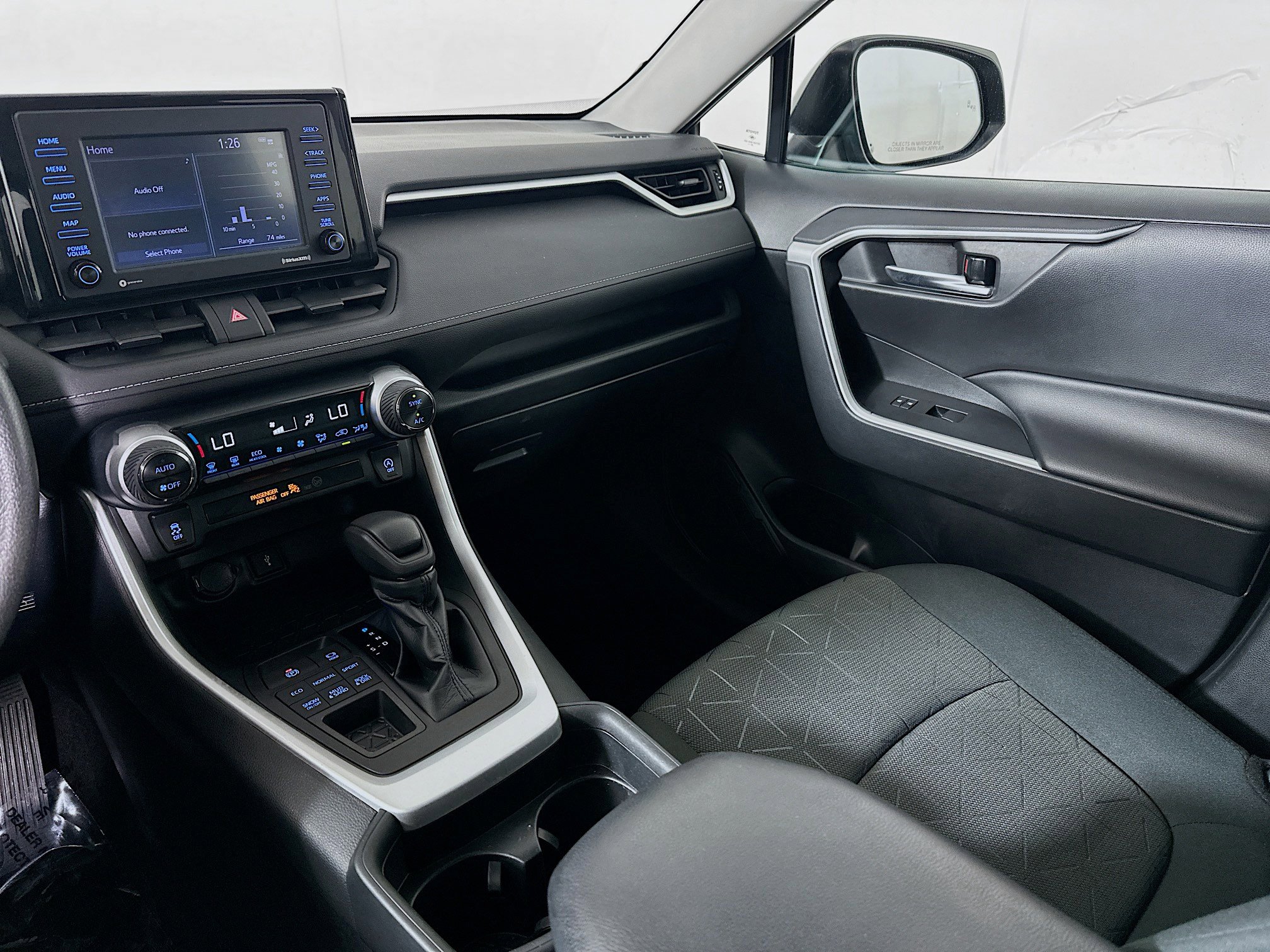 2021 Toyota RAV4 XLE photo 20