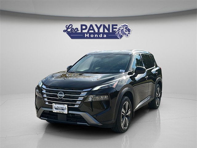 2024 Nissan Rogue SL photo 2