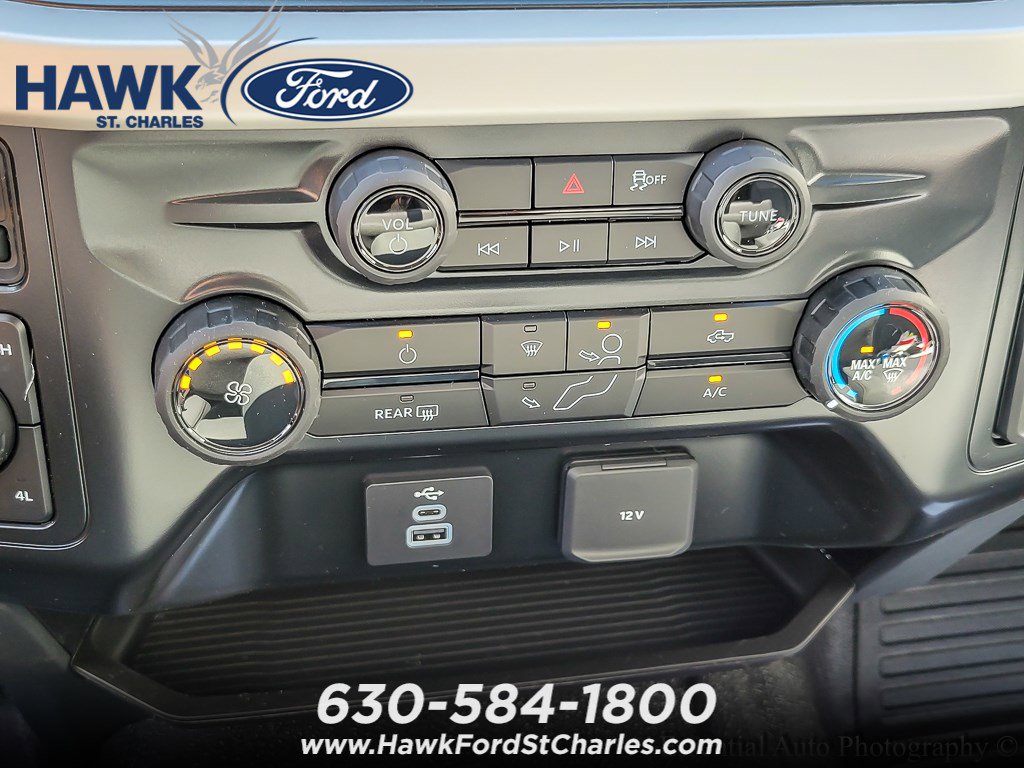 2025 FORD F-350 - Image 12