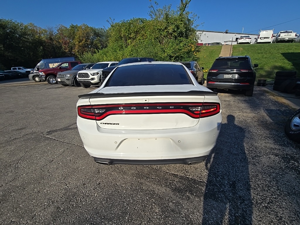 2019 Dodge Charger SXT photo 6