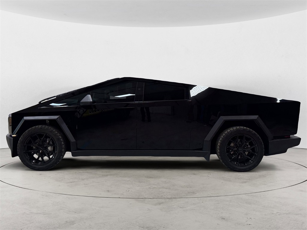 Used 2024 Tesla Cybertruck Base with VIN 7G2CEHEDXRA014084 for sale in Kansas City