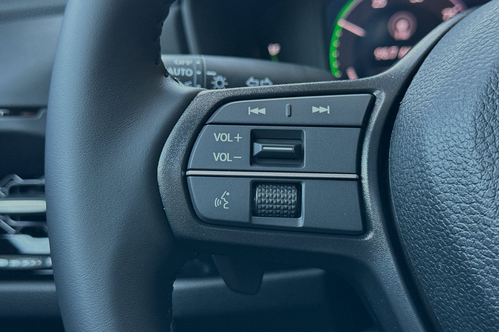 2025 Honda Accord Hybrid EX-L photo 23