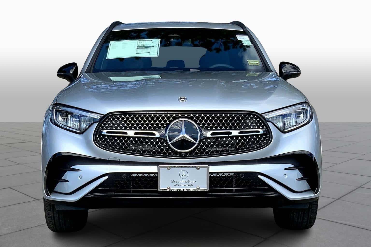 2025 Mercedes Benz GLC 300 4MATIC photo 3