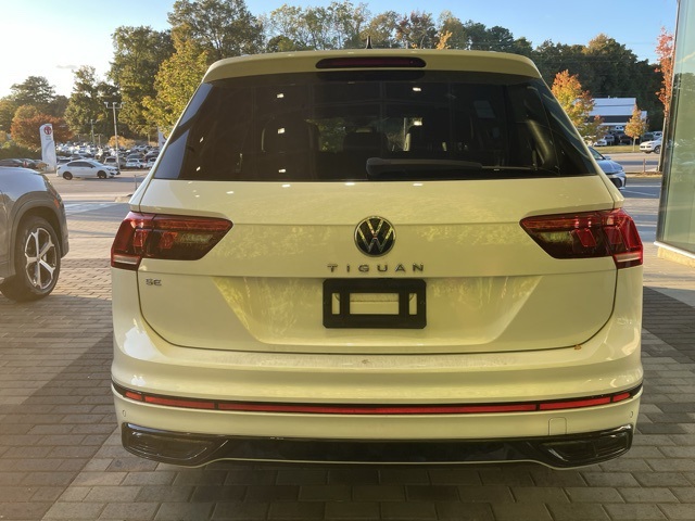 2022 Volkswagen Tiguan SE R-Line Black photo 3