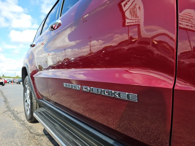 2020 Jeep Grand Cherokee Limited photo 17