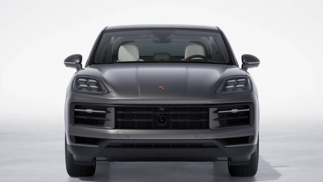 2026 Porsche Cayenne Coupe photo 9