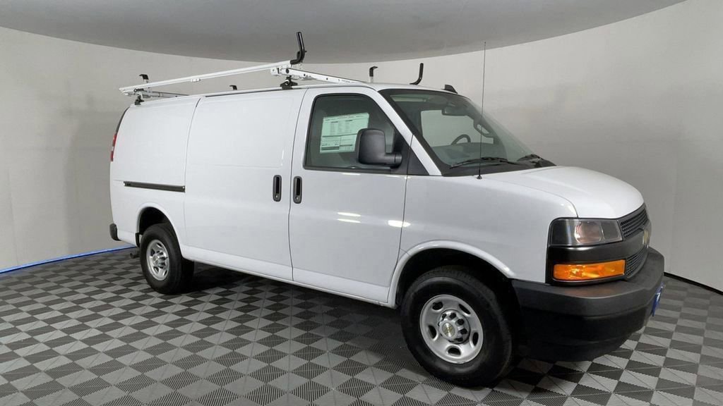 2024 Chevrolet Express Cargo 2500 photo 3