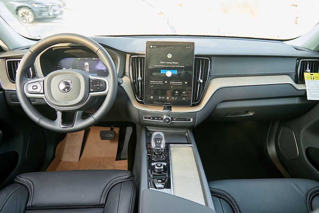 2026 VOLVO XC60 - Image 24