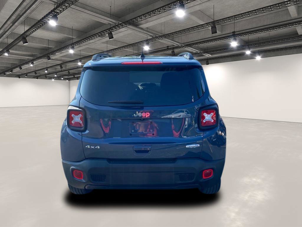2022 Jeep Renegade Latitude photo 6