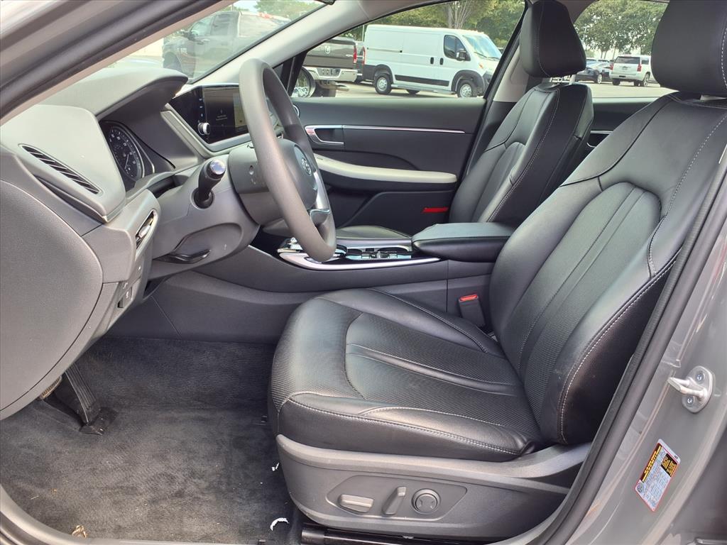 2023 Hyundai Sonata SEL photo 3