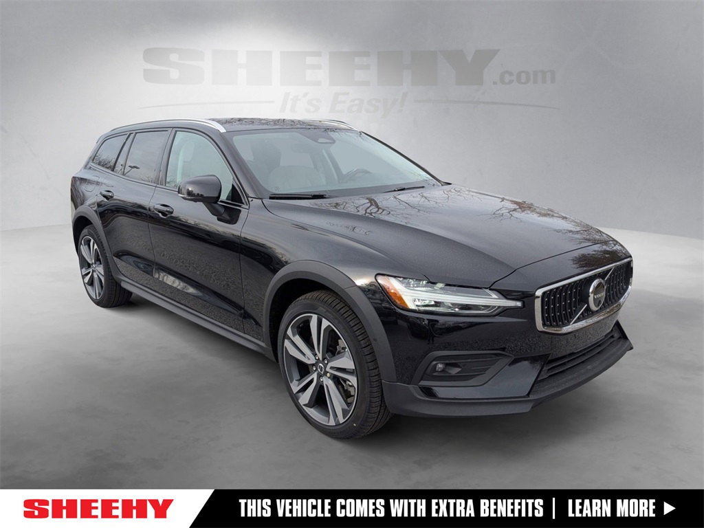 2026 Volvo V60 Cross Country Plus's photo