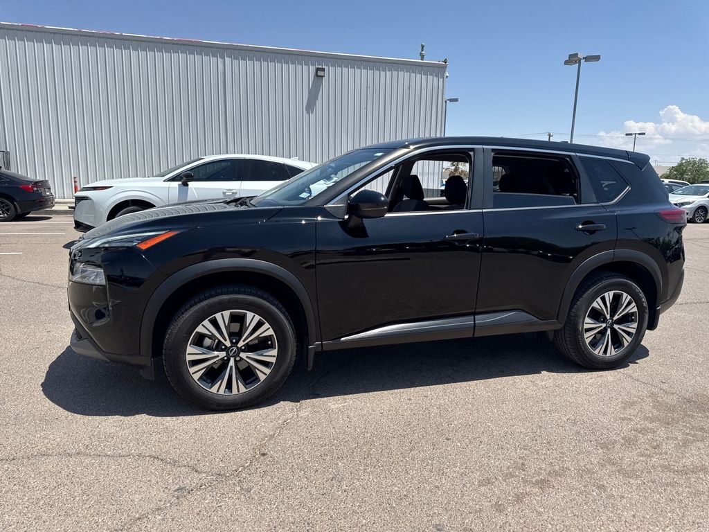 2023 Nissan Rogue SV photo 14