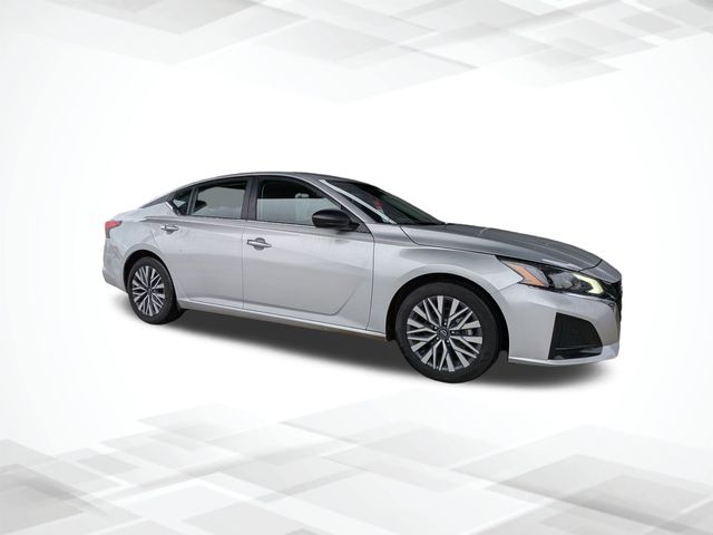 Used 2024 Nissan Altima SV with VIN 1N4BL4DV8RN330746 for sale in Conyers, GA