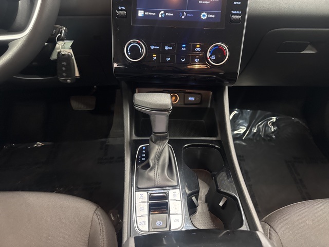 2023 Hyundai Tucson SE photo 12