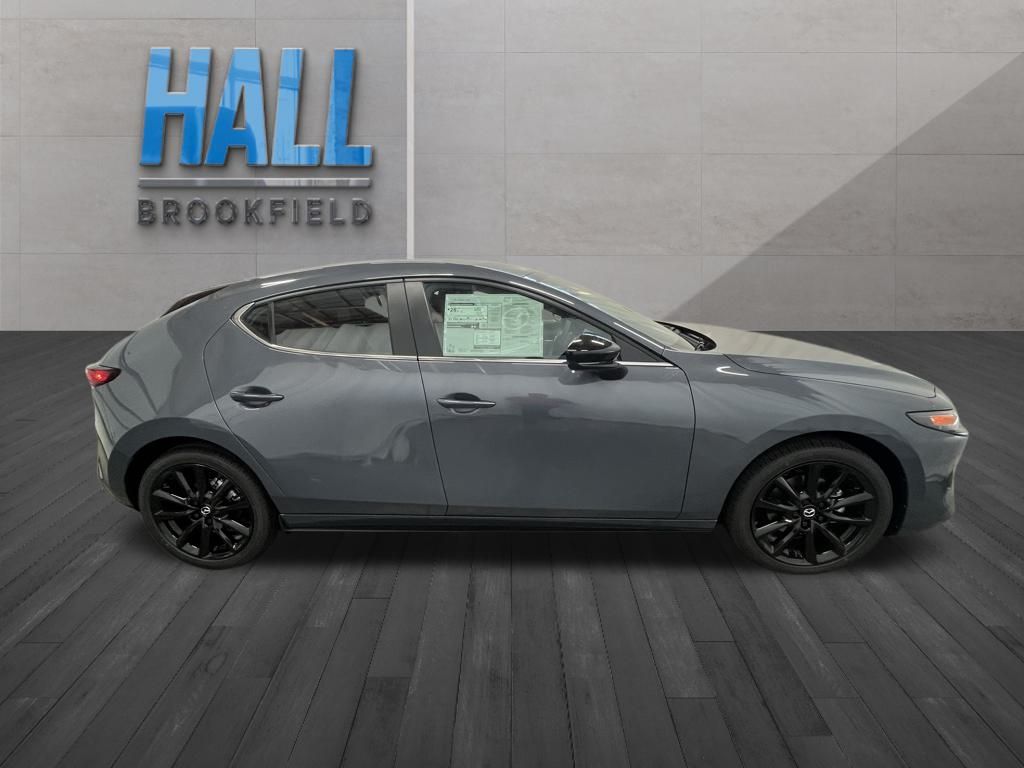 2026 Mazda Mazda3 Hatchback 2.5 s Carbon photo 6