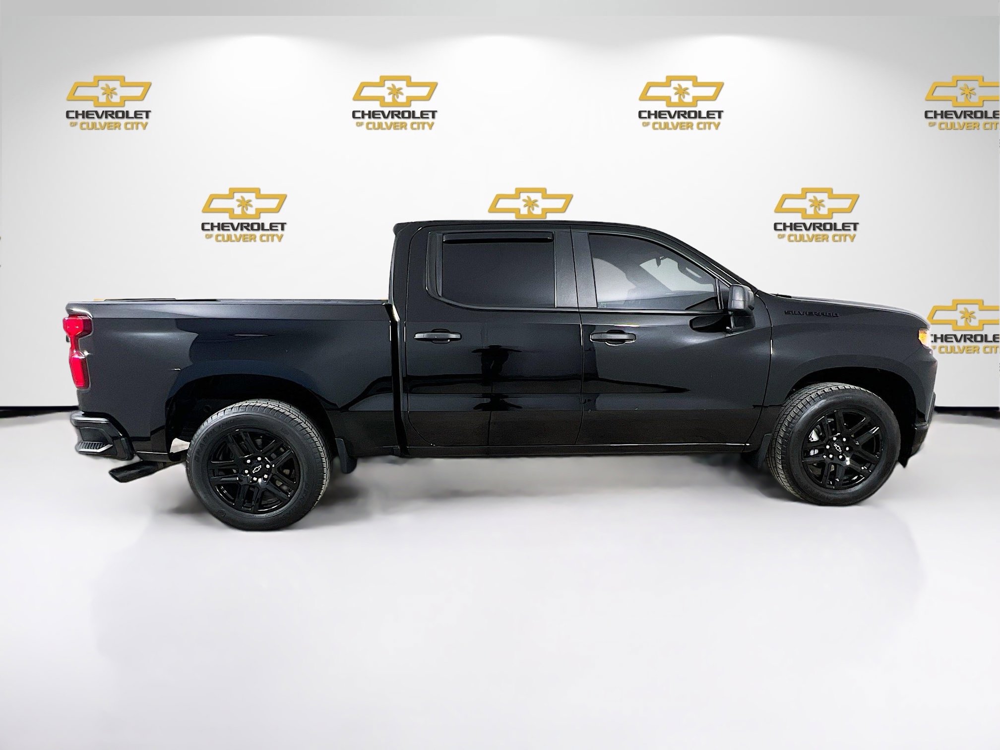 2021 Chevrolet Silverado 1500 Custom photo 4