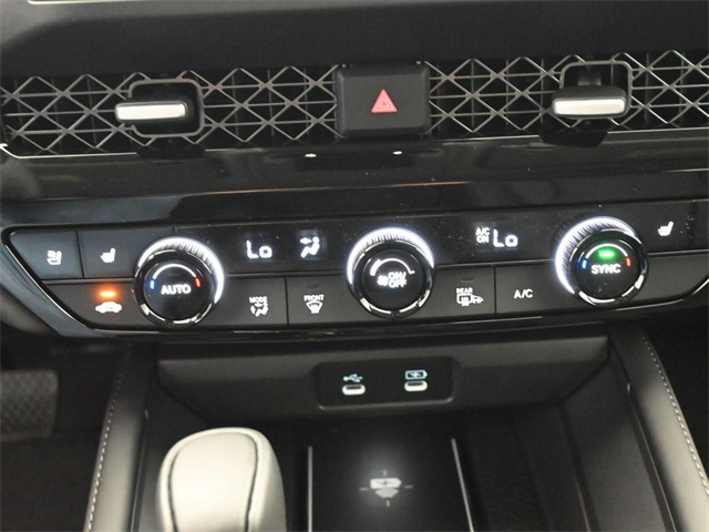 2025 Honda Accord Hybrid Touring photo 3