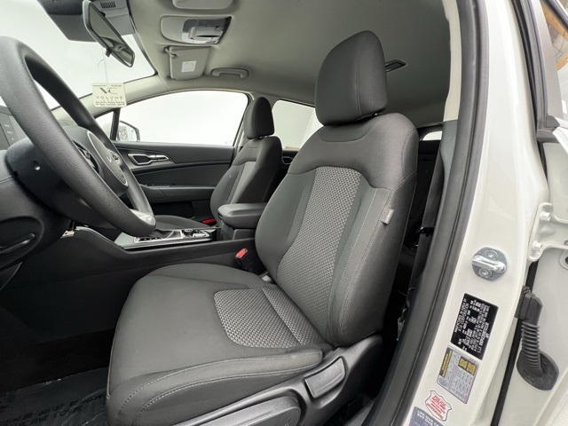 2024 Kia Sportage LX photo 18