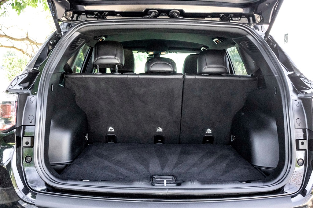 2024 Jeep Compass Latitude photo 28