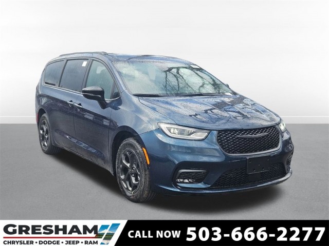 2025 Chrysler Pacifica Hybrid Select