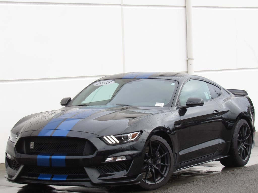 2018 Ford Mustang Base's photo