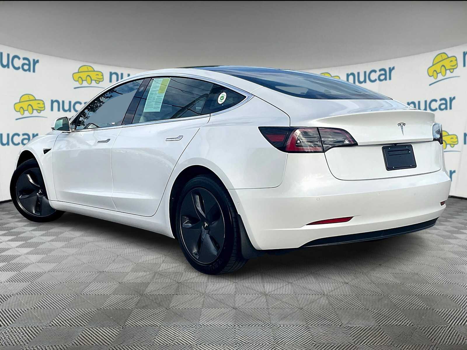 2019 Tesla Model 3 Standard Range Plus photo 4
