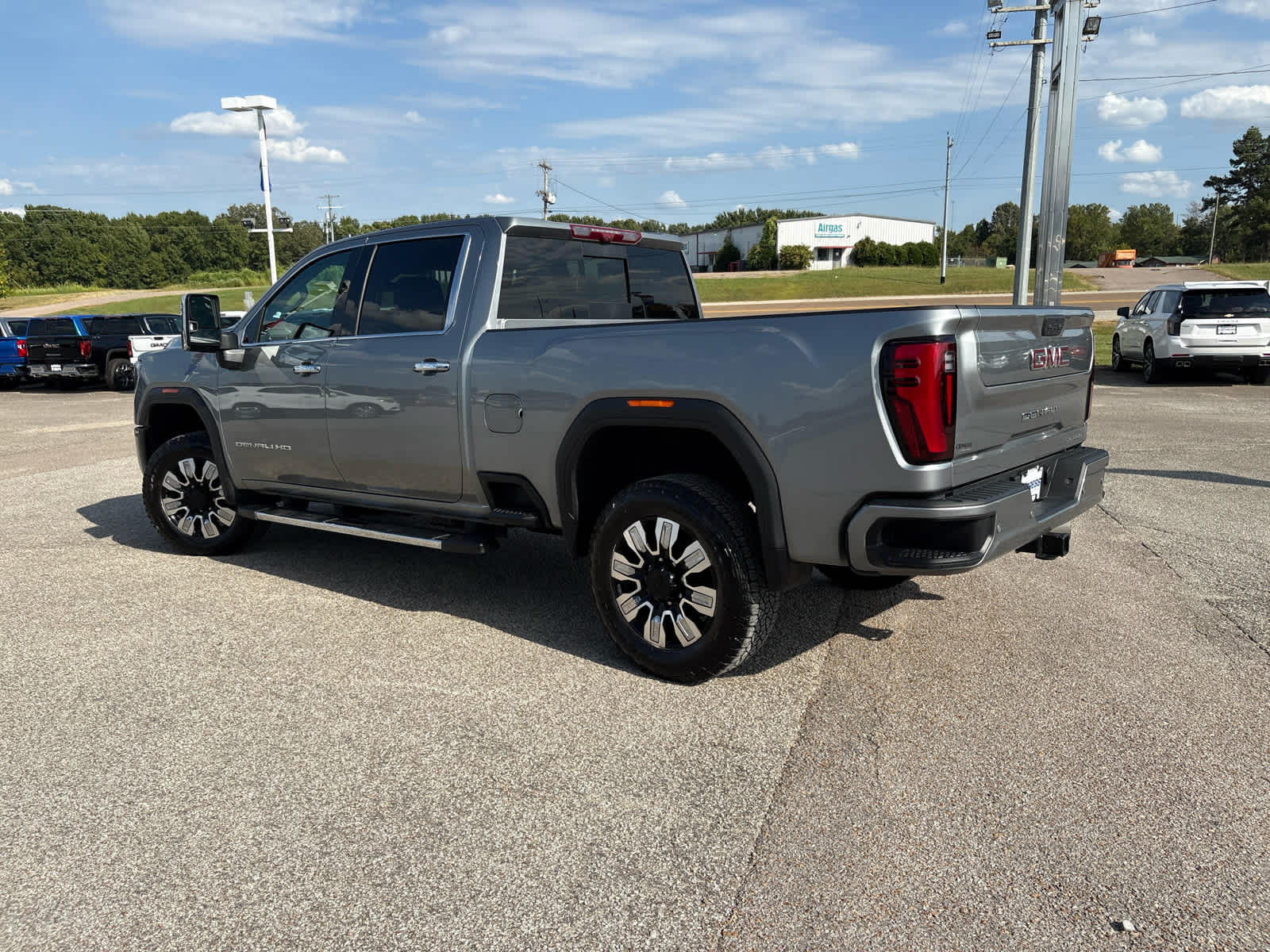 2024 Gmc Sierra 2500 HD Denali photo 4