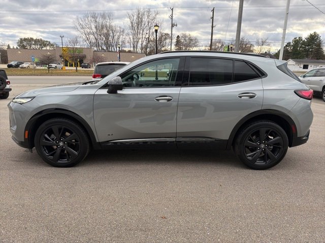 2025 Buick Envision Sport Touring photo 3