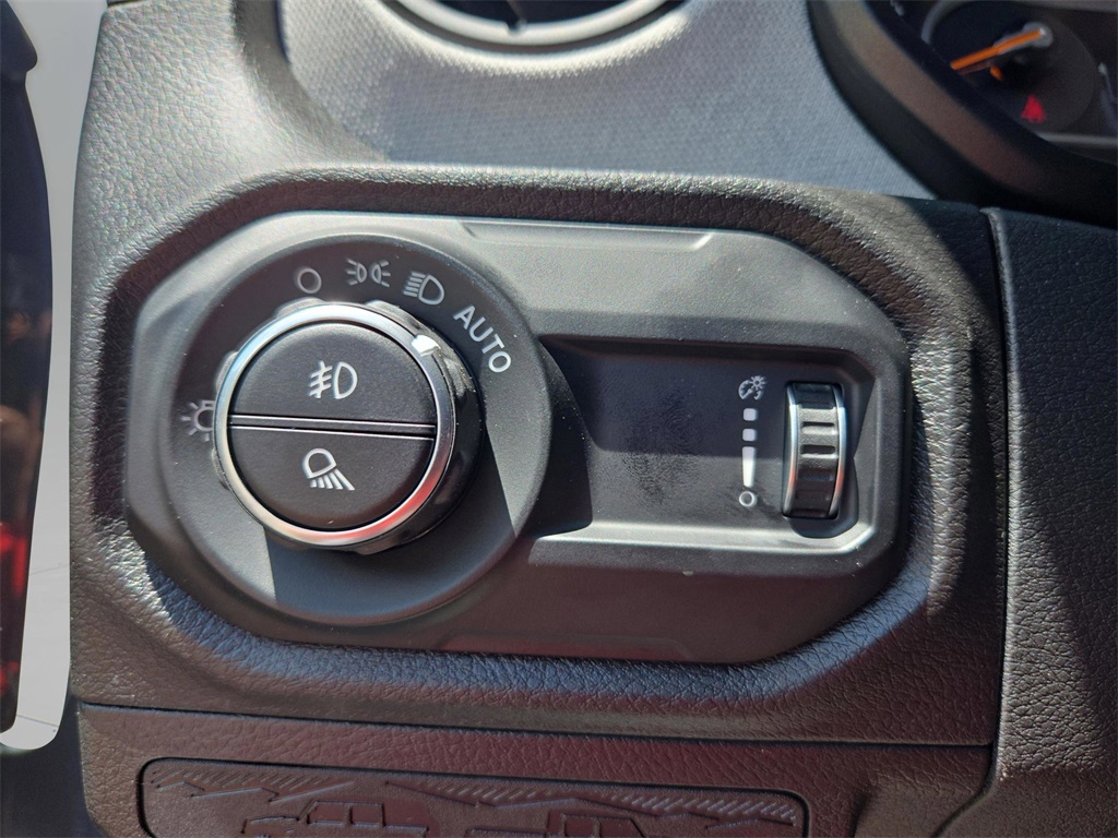 2025 Jeep Gladiator Sport S photo 26