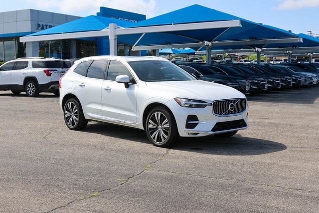 2023 Volvo XC60 Plus Bright Theme