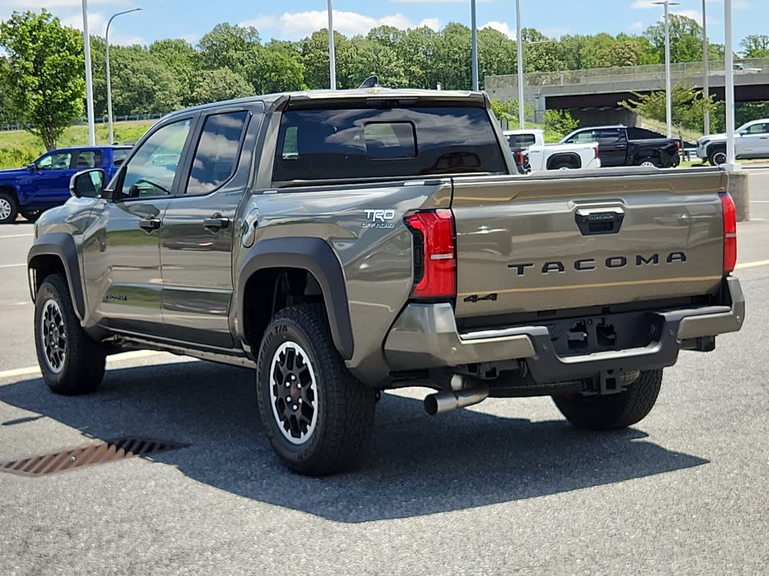 2025 Toyota Tacoma TRD Double Cab photo 4