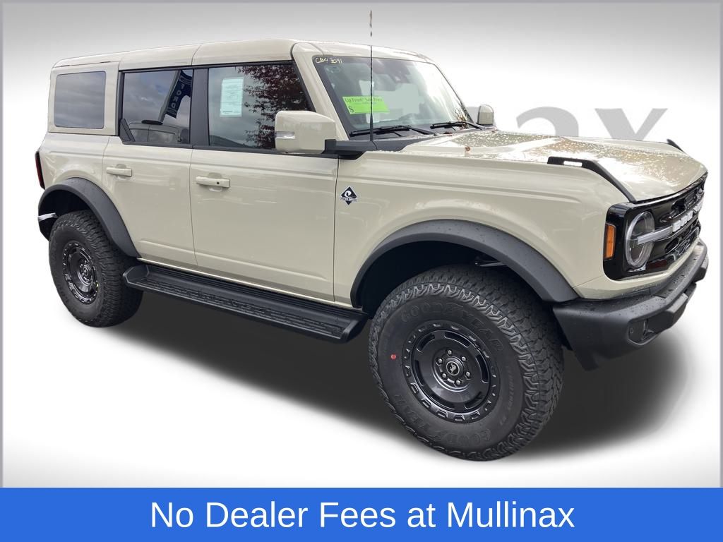 2025 Ford Bronco 4-Door Outer Banks's photo