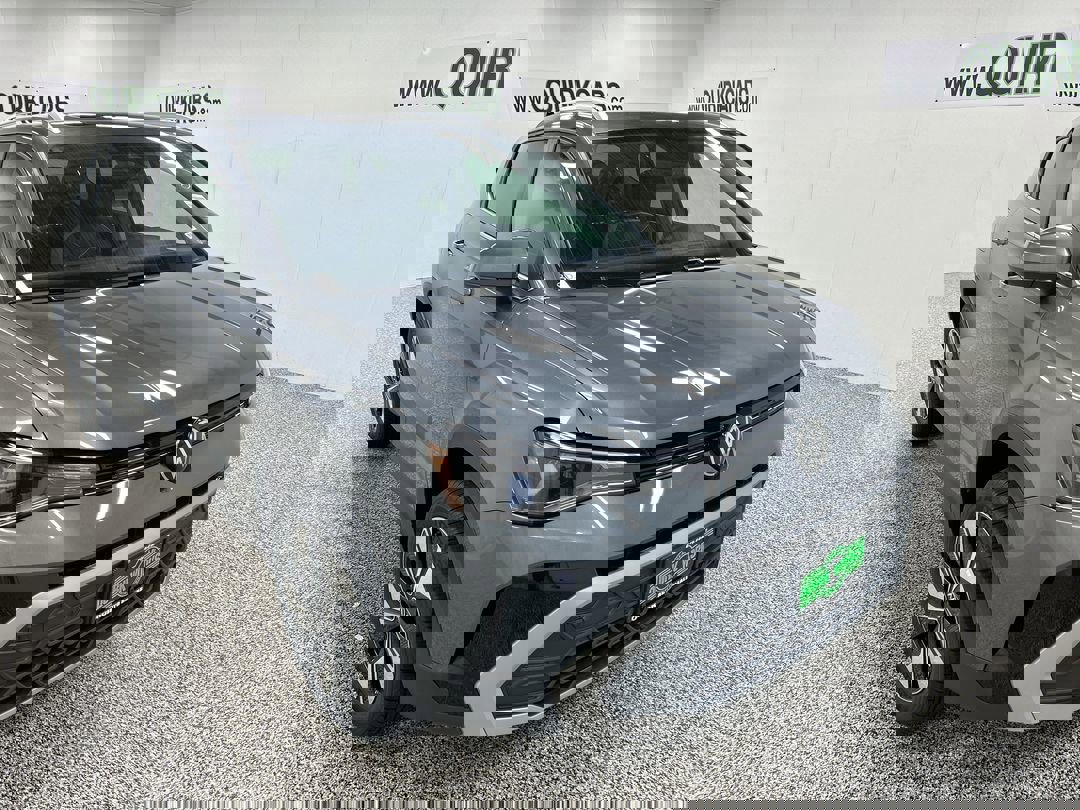 2025 Volkswagen Taos SE's photo