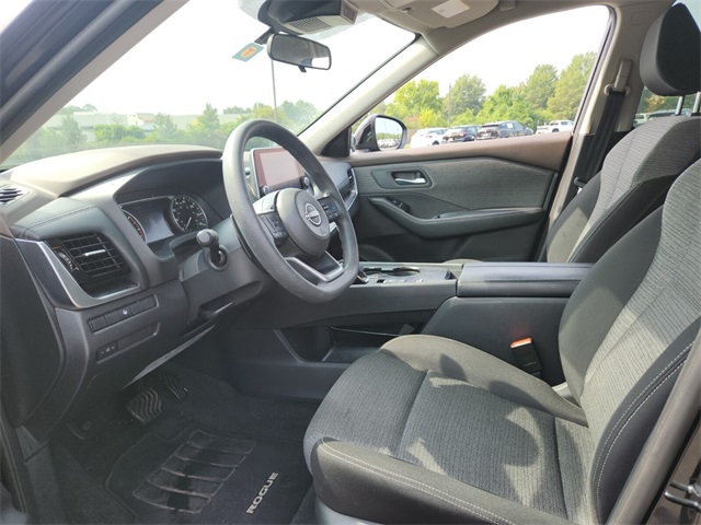 2023 Nissan Rogue SV photo 9