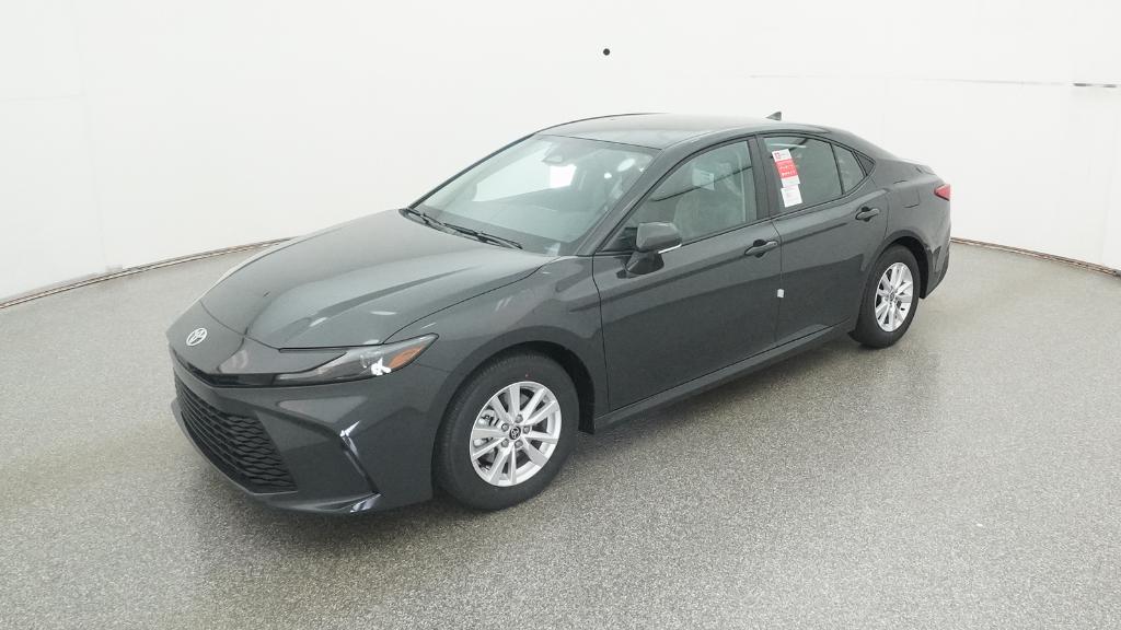 2026 Toyota Camry LE's photo