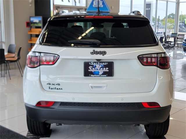 2025 Jeep Compass Limited photo 3