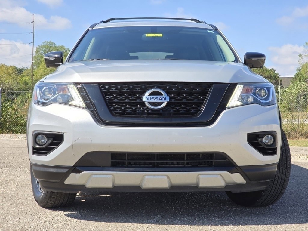 2020 Nissan Pathfinder SL photo 4