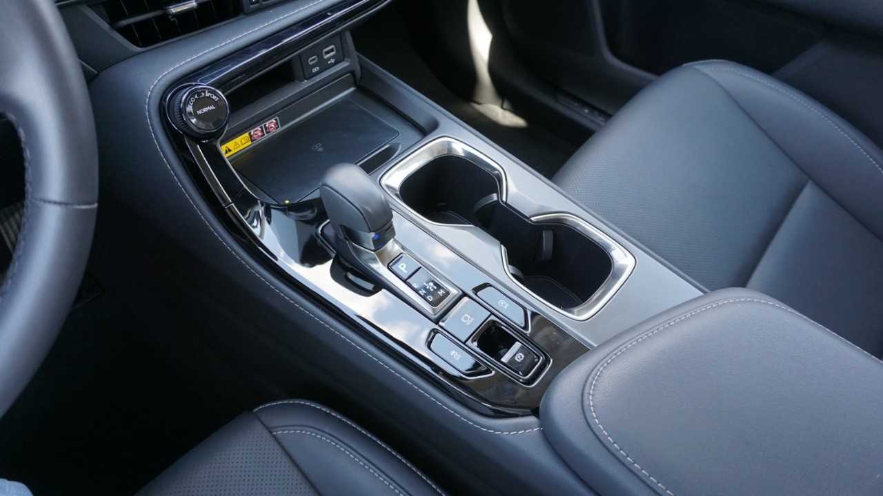 2025 Lexus NX Premium photo 19
