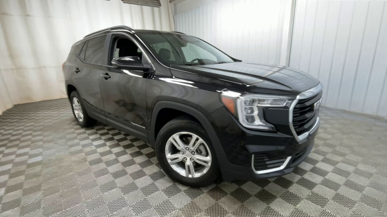 2022 Gmc Terrain SLE photo 2