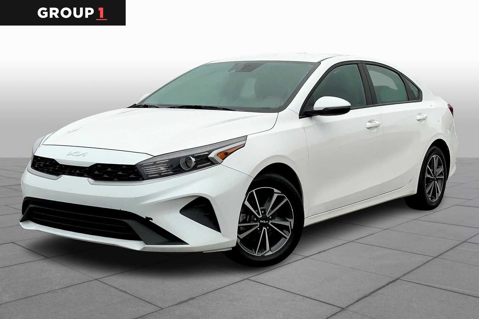 2023 Kia Forte LXS's photo