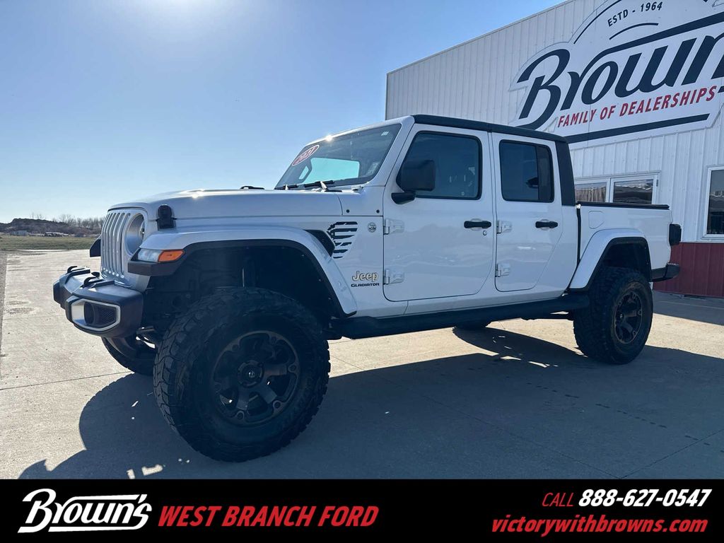 2021 Jeep Gladiator Overland's photo