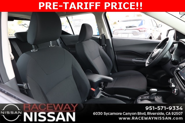 2025 Nissan Kicks Play S photo 18