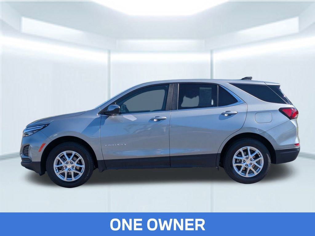 2024 Chevrolet Equinox LT photo 2