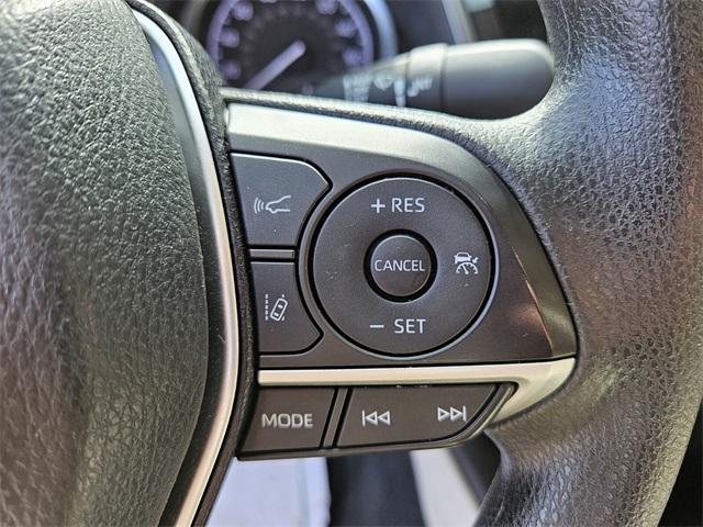 2023 Toyota Camry Hybrid LE photo 25